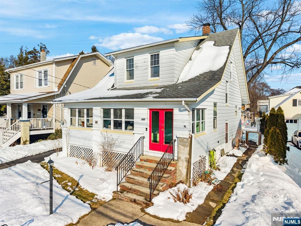 Photo of 185 4th Avenue, Hawthorne, NJ 07506 (MLS # 26006073)