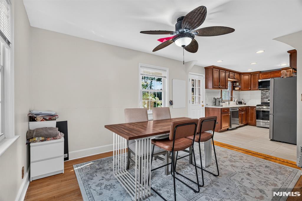 Homes for Sale in Northern NJ | ThisIsRiverEdge.com 27 Grayson Place