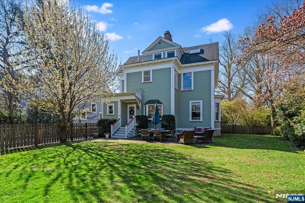 Photo of 41 Oakwood Avenue, Montclair, NJ 07043 (MLS # 26012698)