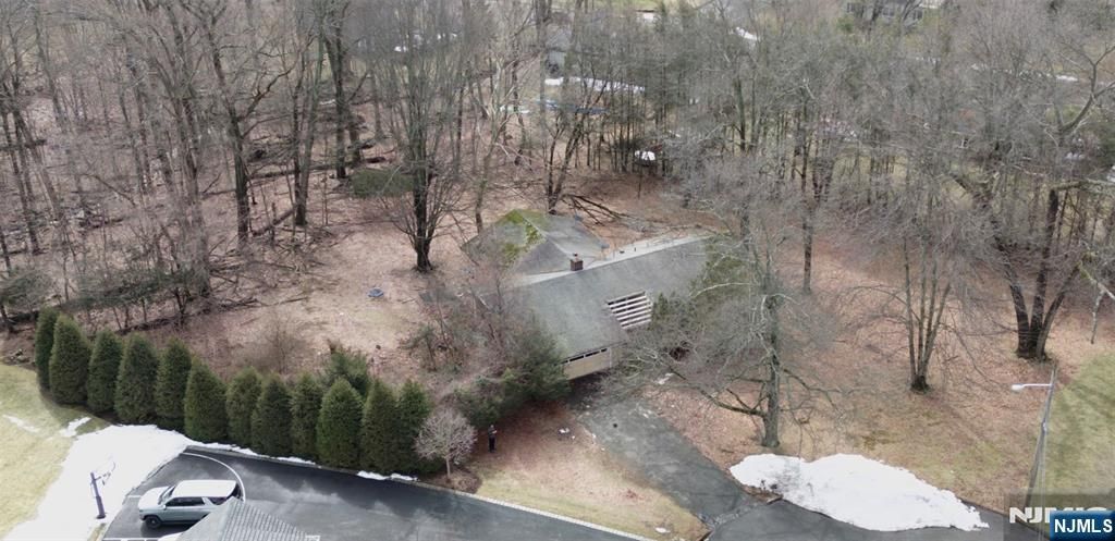 Photo of 23 Elizabeth Court, North Haledon, NJ 07508 (MLS # 26007438)