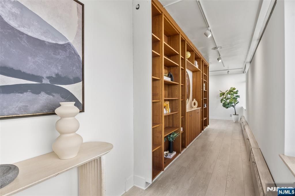 Photo of 1 Horizon Road #PH 1, Fort Lee, NJ 07024 (MLS # 25044115)