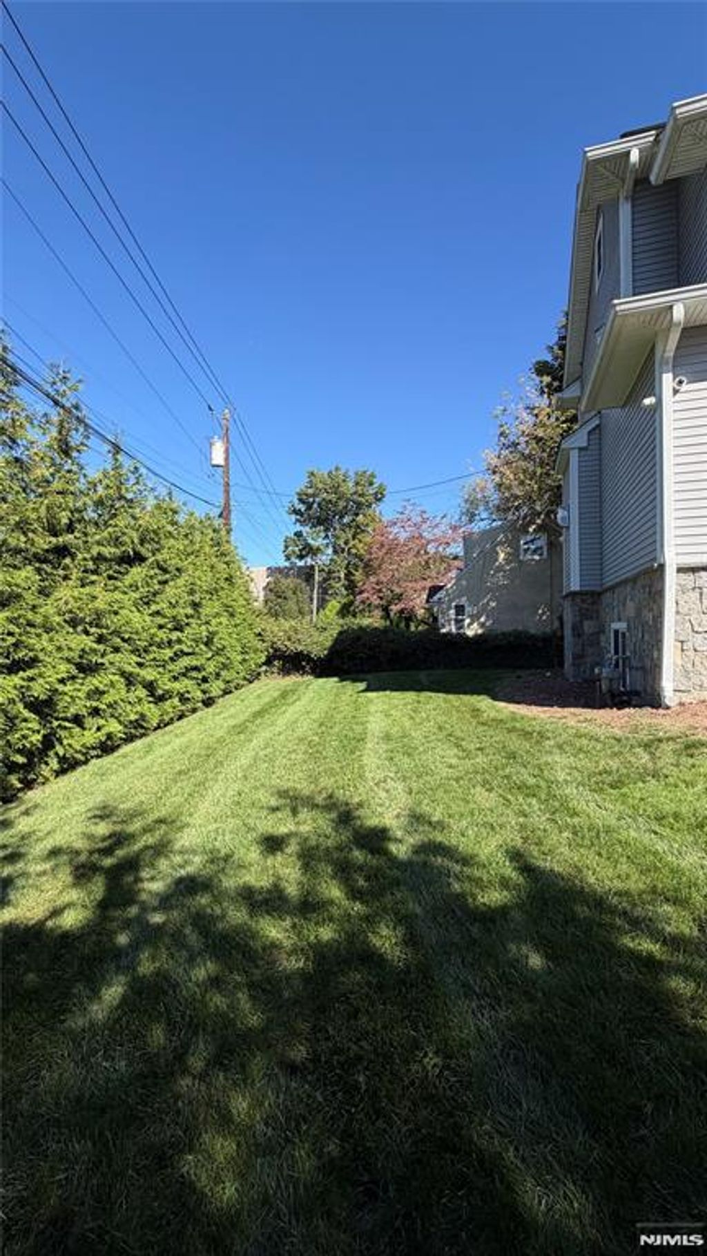 Photo of 119 Lakeview Avenue, Leonia, NJ 07605 (MLS # 25037209)