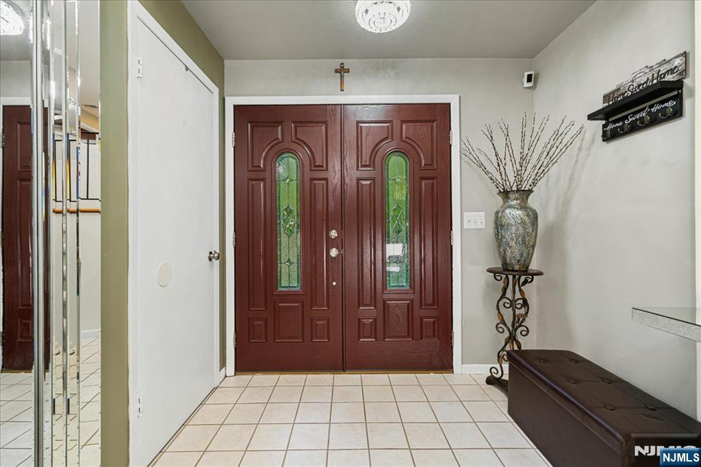 14 Lounsberry Hollow Road