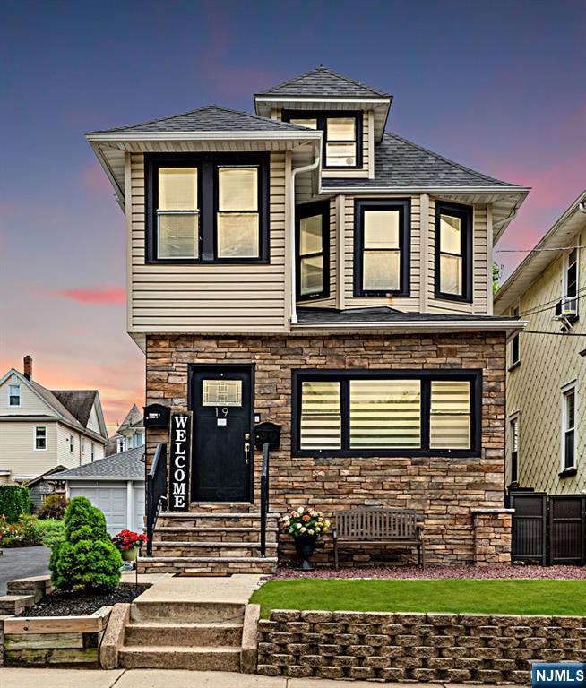 Property for Sale at 19 Gordon Street, Ridgefield Park, New Jersey - Bedrooms: 4 
Bathrooms: 2 
Rooms: 12  - $599,999