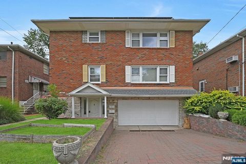 1227 Inwood Terrace Fort Lee NJ 07024