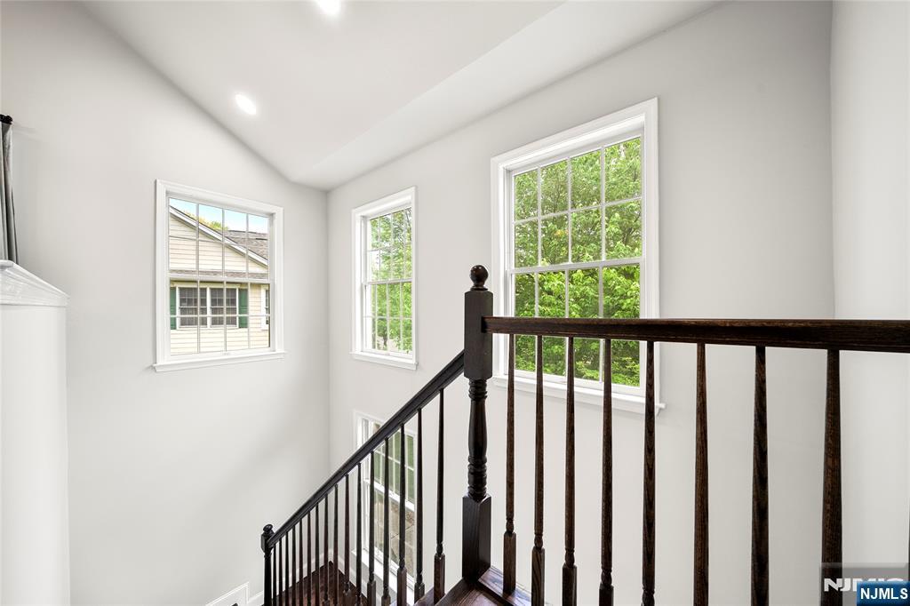 25 Woods Edge Road