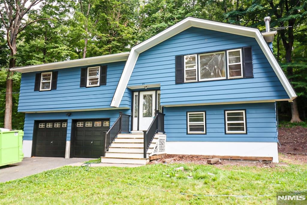 95 Longwood Lake Road