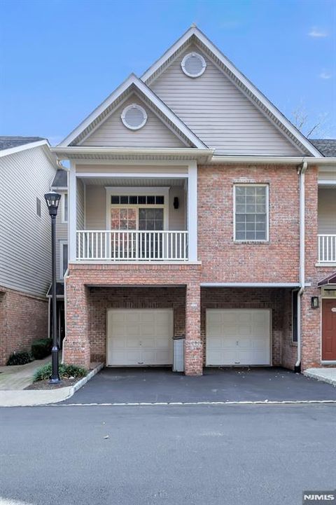 Photo of 1100 Sterling Dr #807, Franklin Lakes, NJ 07417 (MLS # 25042922)