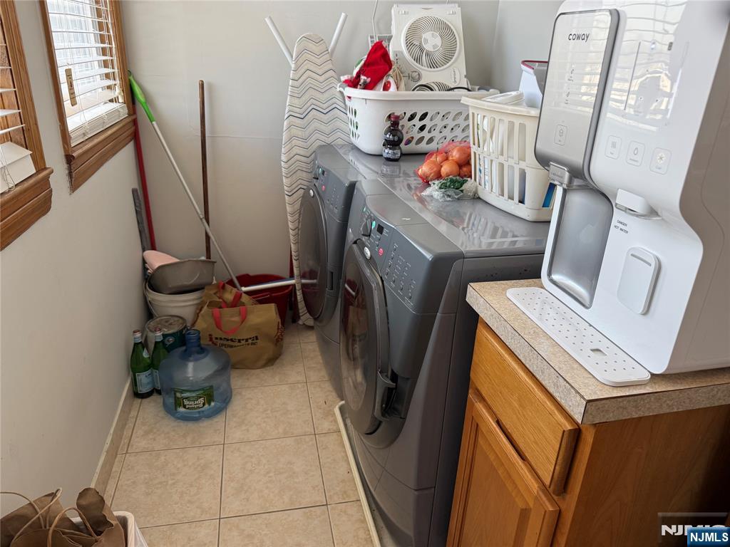 Garfield, New Jersey 07026, United States, 3 Bedrooms Bedrooms, ,2 BathroomsBathrooms,Residential,Active,95122