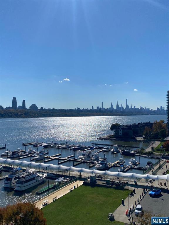 1055 River Road 1012