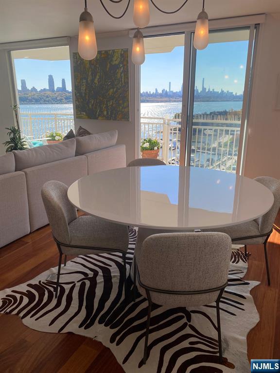 1055 River Road 1012