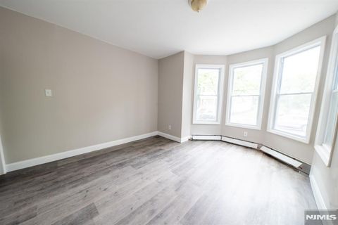 Photo of 131 S 8th ST #1, Newark, NJ 07107 (MLS # 26023593)