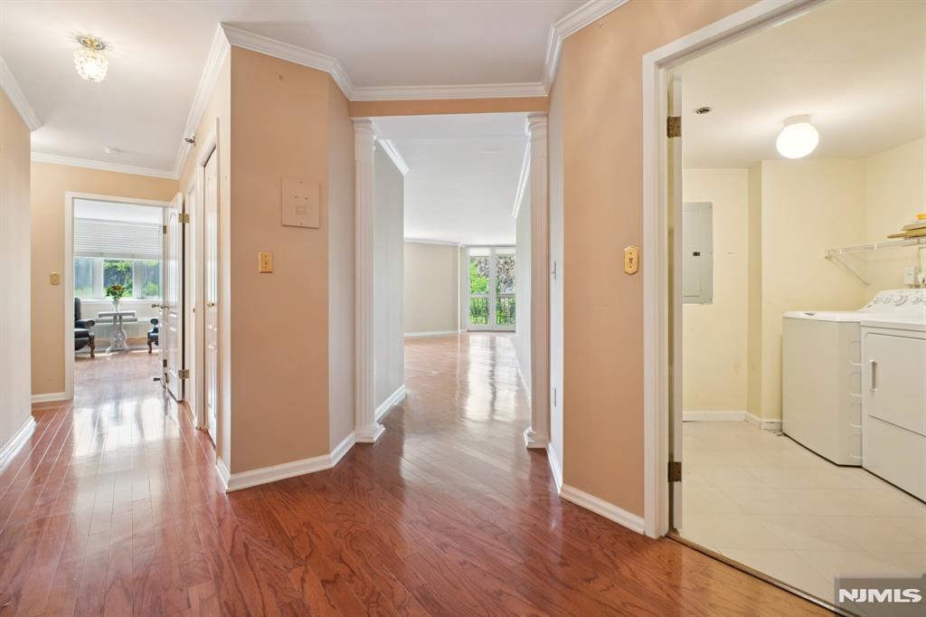 10 Smith Manor Boulevard 514