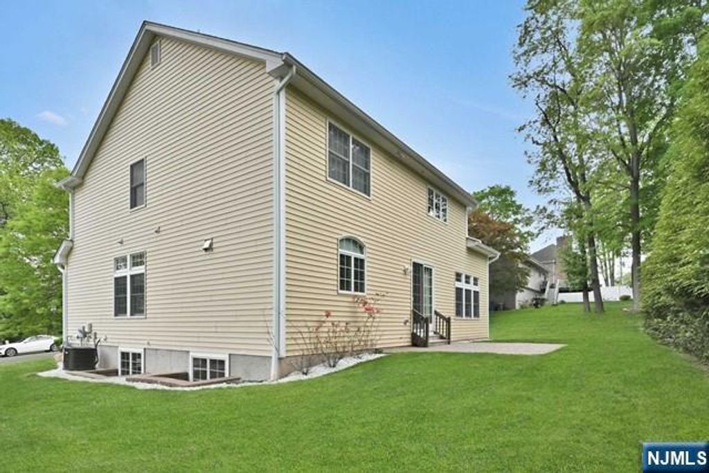 Photo of 164 Grace Avenue, Old Tappan, NJ 07675 (MLS # 26003693)