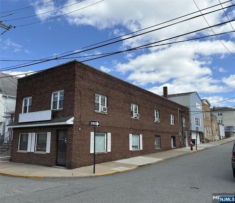 Photo of 35 Autumn Street, Lodi, NJ 07644 (MLS # 26001101)