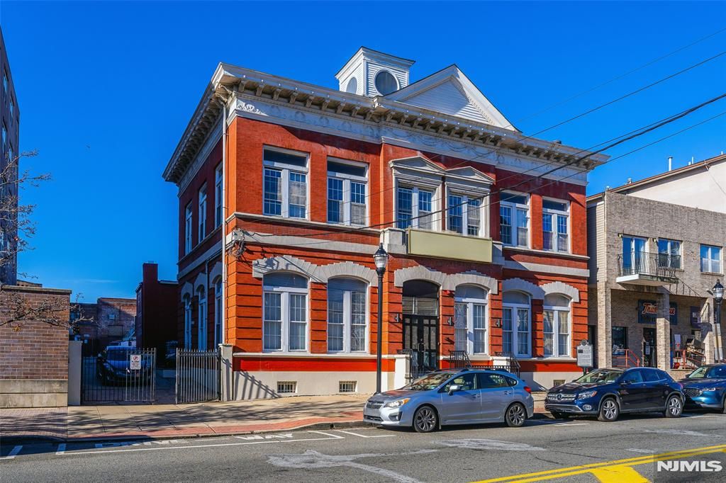 Photo of 44074411 Park Avenue, Union City, NJ 07087 (MLS # 25042434)