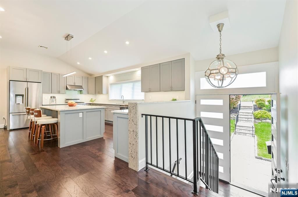 Photo of 655 Floyd Street, Englewood Cliffs, NJ 07632 (MLS # 26016813)