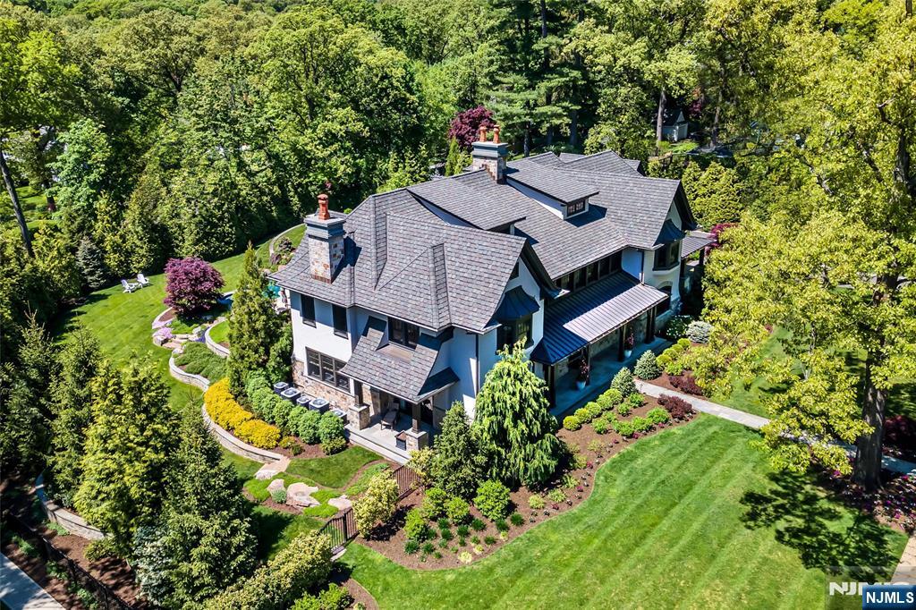 Property for Sale at 210 Heights Road, Ridgewood, New Jersey - Bedrooms: 5 
Bathrooms: 5.5 
Rooms: 14  - $5,800,000
