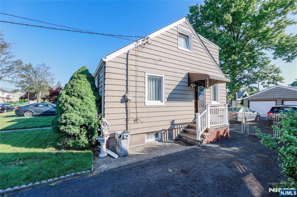 136 Martin Avenue