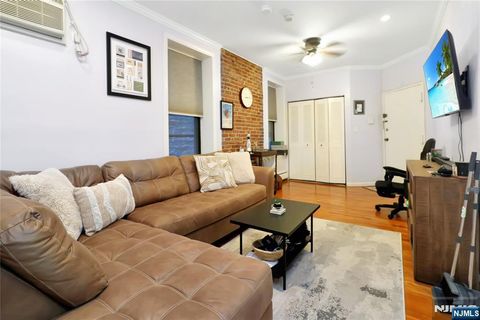 Photo of 963965 Boulevard East #2-5, Weehawken, NJ 07086 (MLS # 25039653)