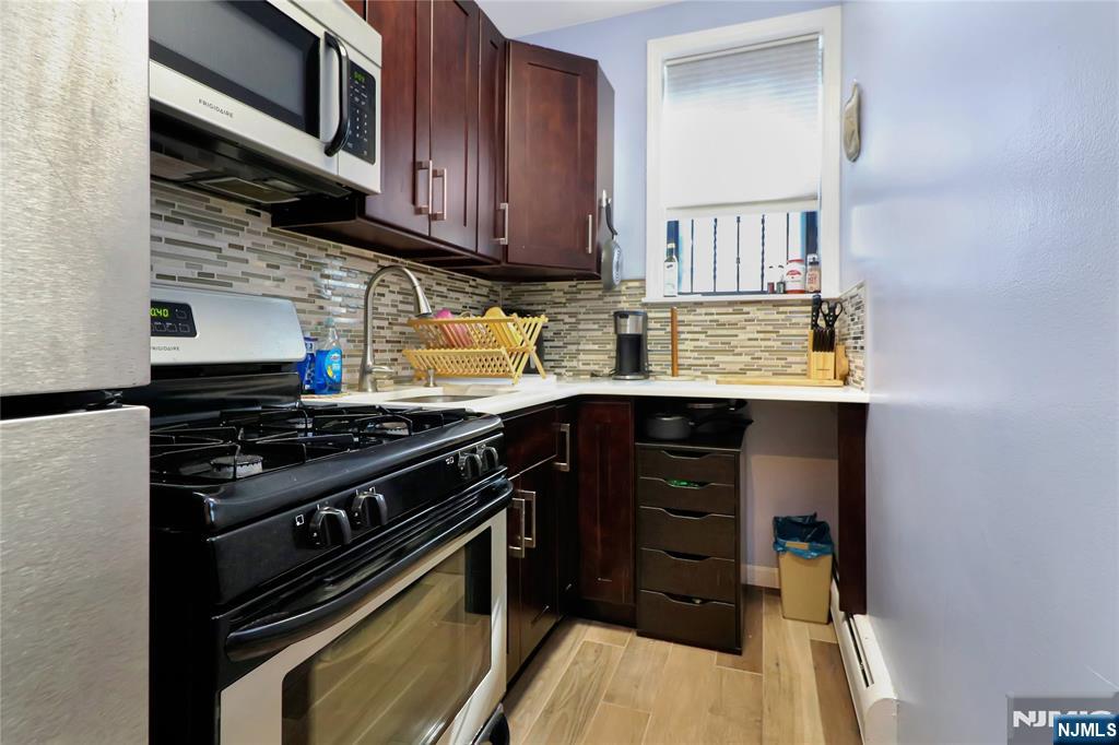 963-965 Boulevard East 2-5