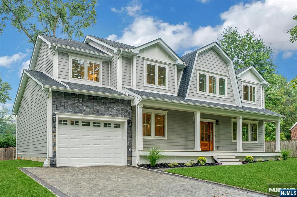 Homes for Sale in Northern NJ | ThisIsRiverEdge.com 784 Austin Avenue
