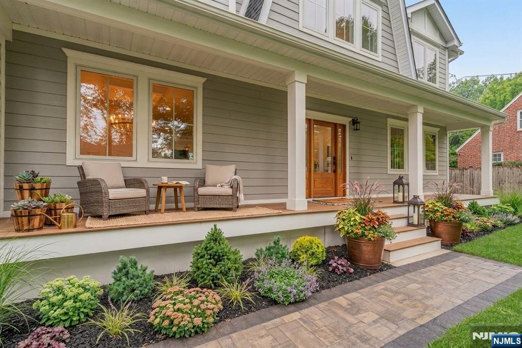 Homes for Sale in Northern NJ | ThisIsRiverEdge.com 784 Austin Avenue