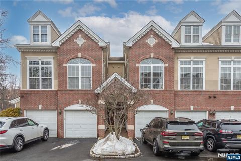 122 Riverwalk Way Clifton NJ 07014