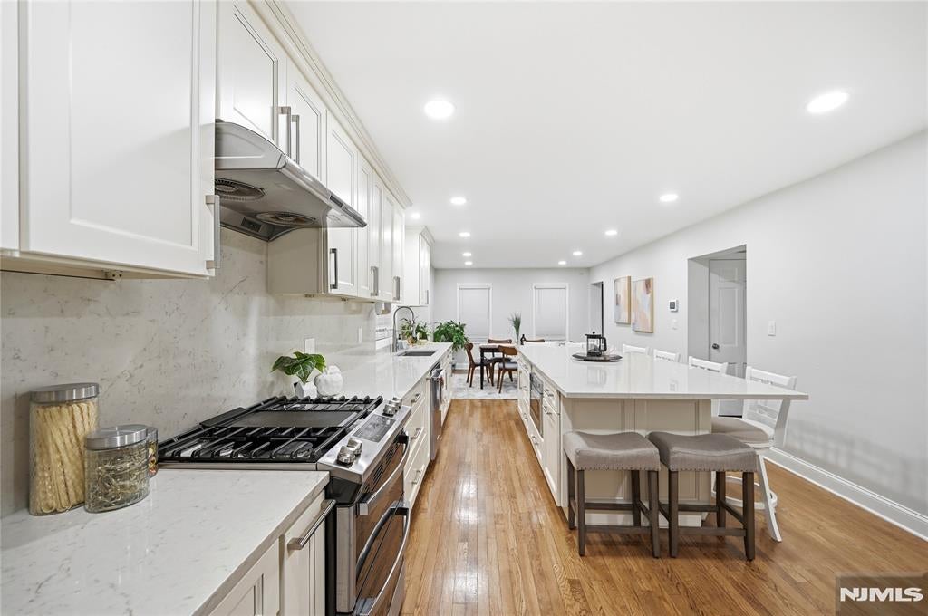 48 W Cedar Street