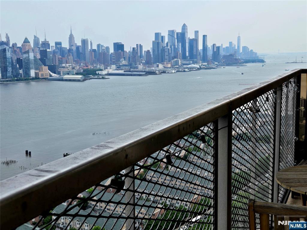 6600 Jfk Blvd E 23L, West New York, New Jersey - 2 Bedrooms  
2 Bathrooms - 