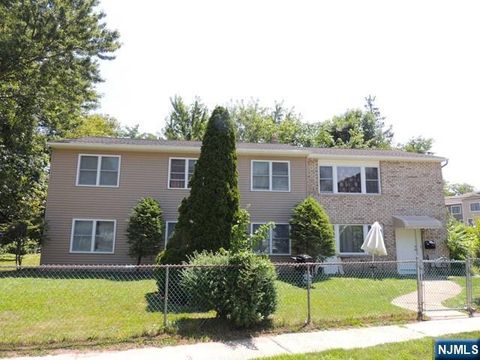 Photo of 252 Berry Street, Hackensack, NJ 07601 (MLS # 25042111)