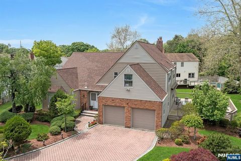 Photo of 4209 Cosgrove Court, Fair Lawn, NJ 07410 (MLS # 26023789)