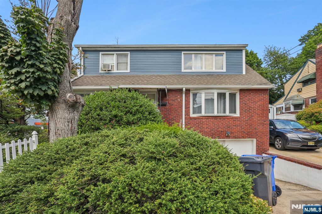 67 Knapp Place