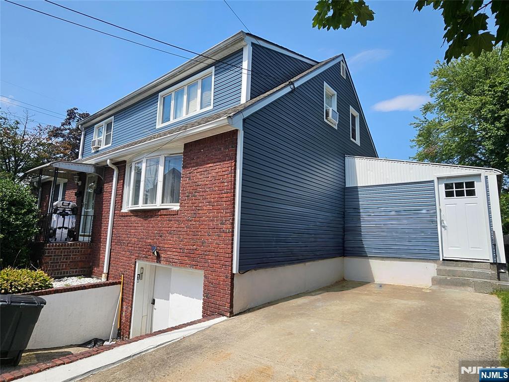 67 Knapp Place