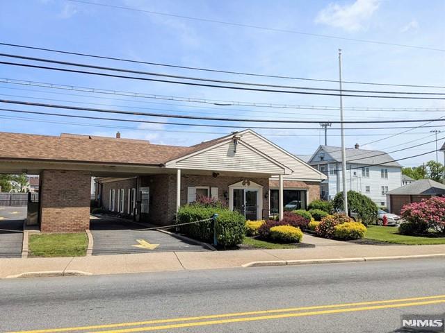 93 Main Avenue