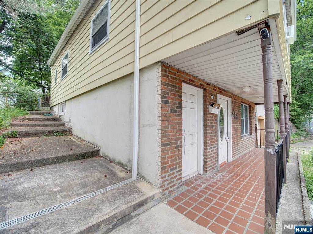 114 Hackensack Avenue