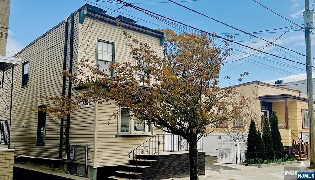 Photo of 20 Lake Street, Belleville, NJ 07109 (MLS # 26000378)