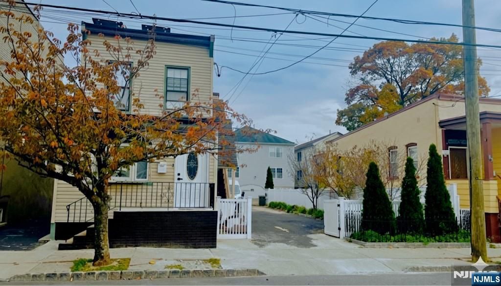 Photo of 20 Lake Street, Belleville, NJ 07109 (MLS # 26000378)