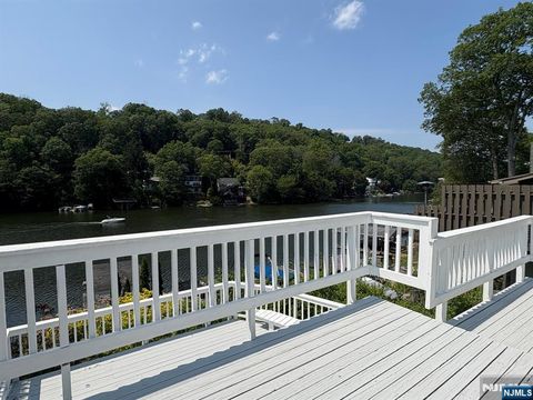 38 River Styx Hopatcong NJ 07843
