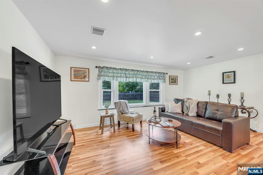 280 Davidson Avenue