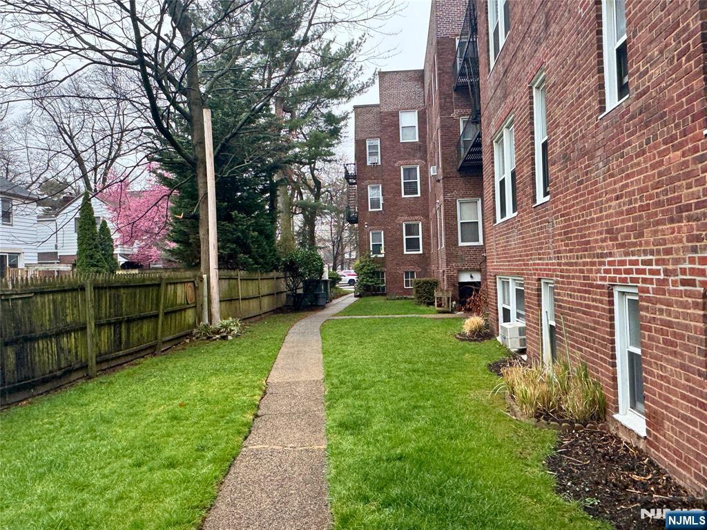985 Teaneck 3G