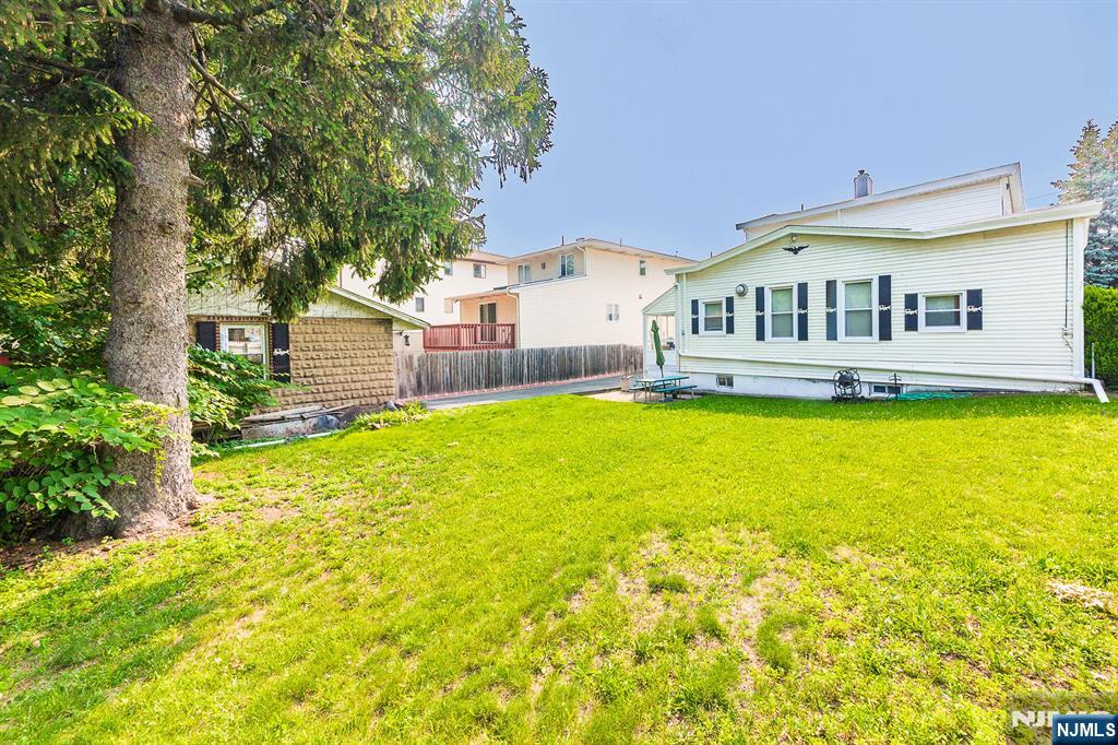 323 Hoboken Road