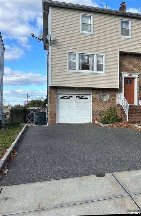 Photo of 17 Garden Drive, Elmwood Park, NJ 07407 (MLS # 25039175)