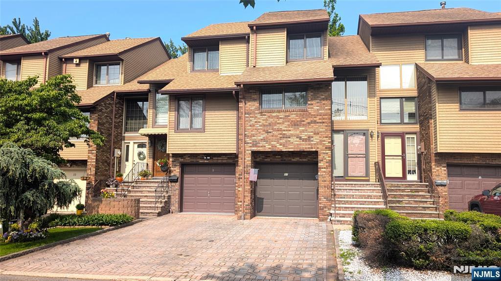 37 Ross Road
