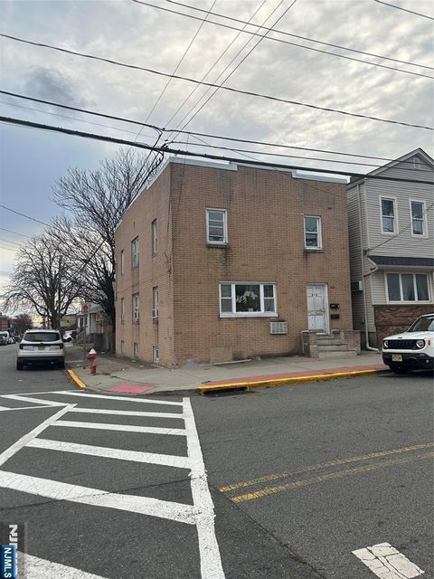 410 Cliff Street Fairview NJ 07022