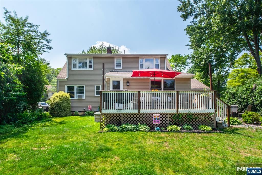 Photo of 26 Godwin Avenue, Fair Lawn, NJ 07410 (MLS # 26006182)