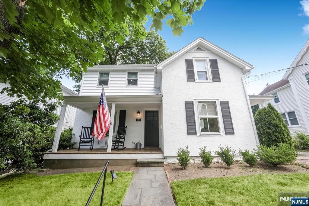 Photo of 22 Center Street, Midland Park, NJ 07432 (MLS # 26011206)