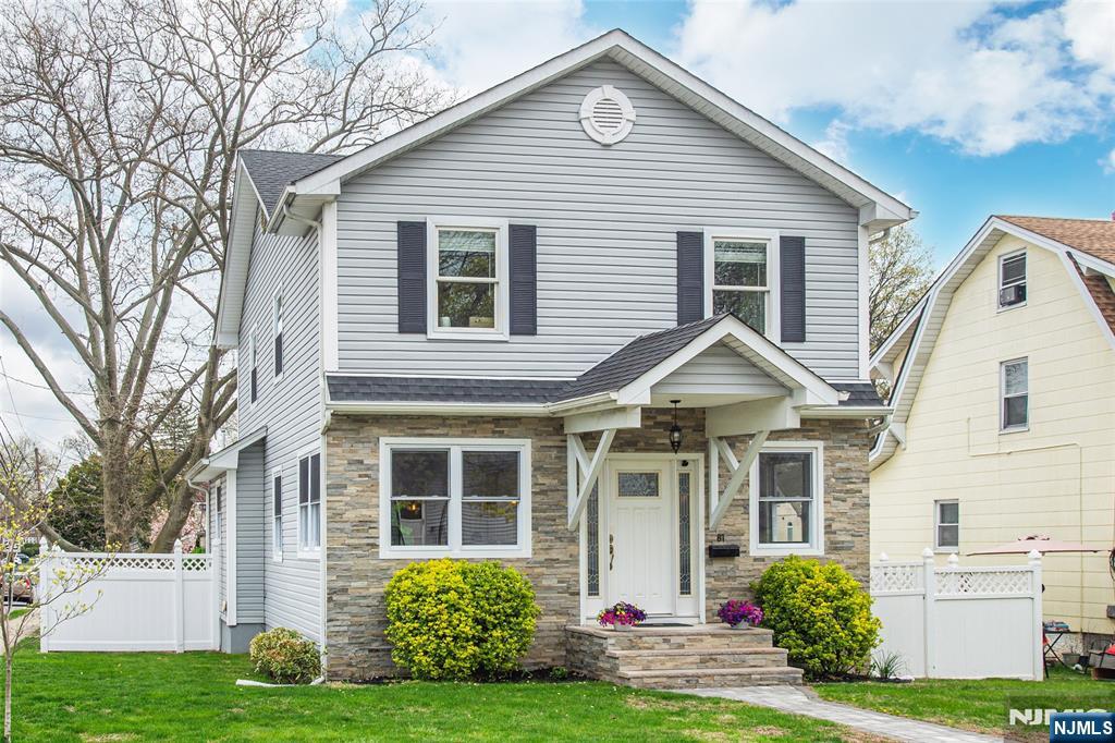 Property for Sale at 81 S Summit Street, Bergenfield, New Jersey - Bedrooms: 4 
Bathrooms: 4 
Rooms: 8  - $735,000