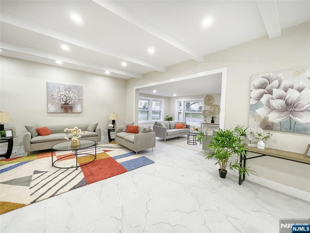 Photo of 288 Gregory Avenue, West Orange, NJ 07052 (MLS # 25028981)