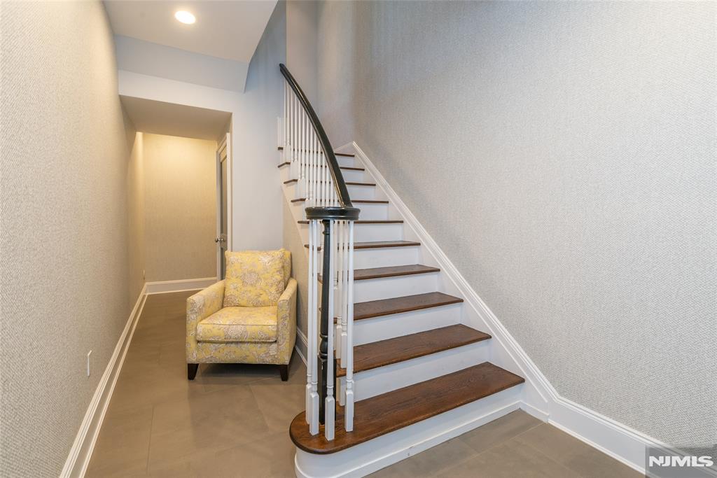 903 Regal Boulevard 142
